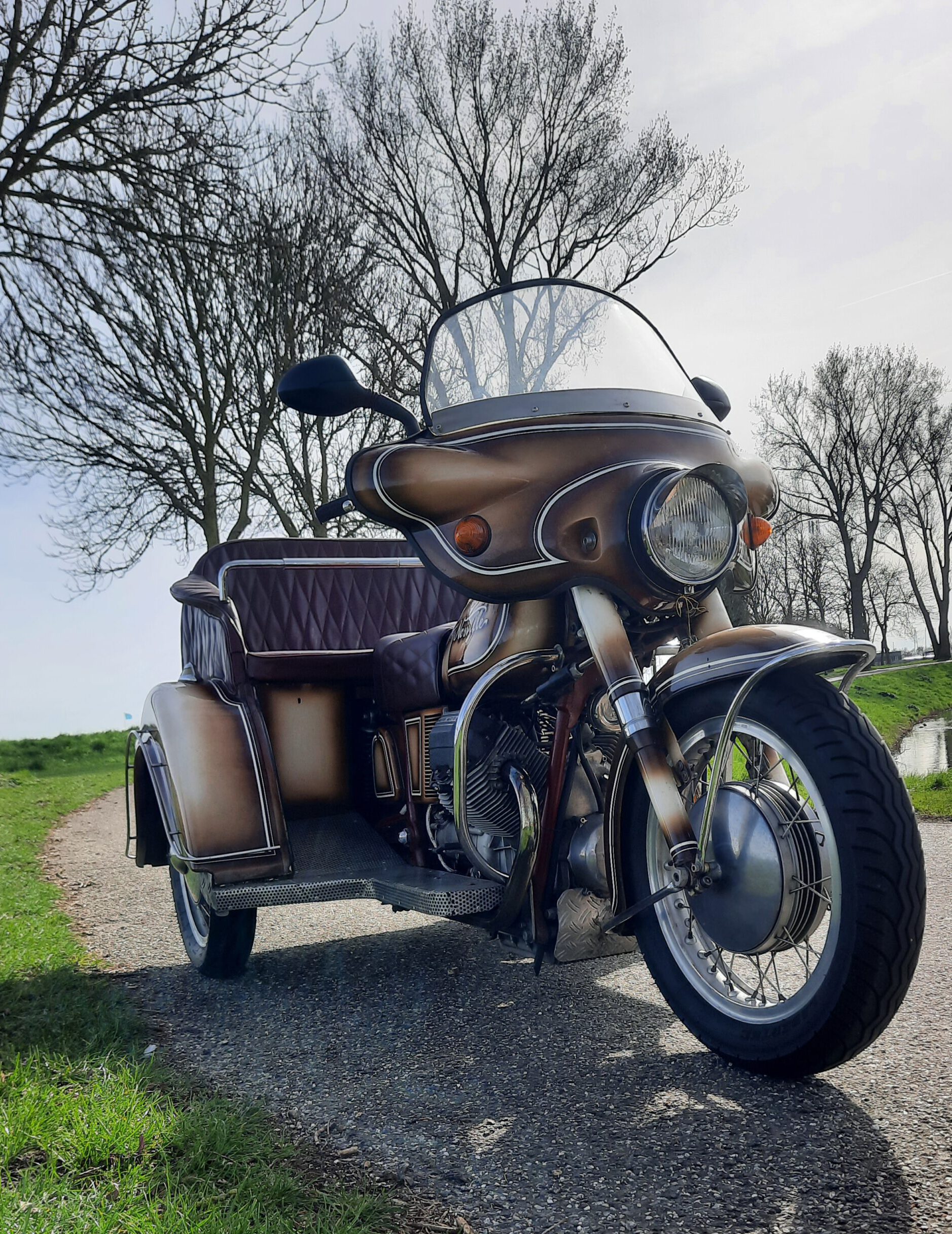 Trike Moto Guzzi verhuur Nederland BB Memory Rides